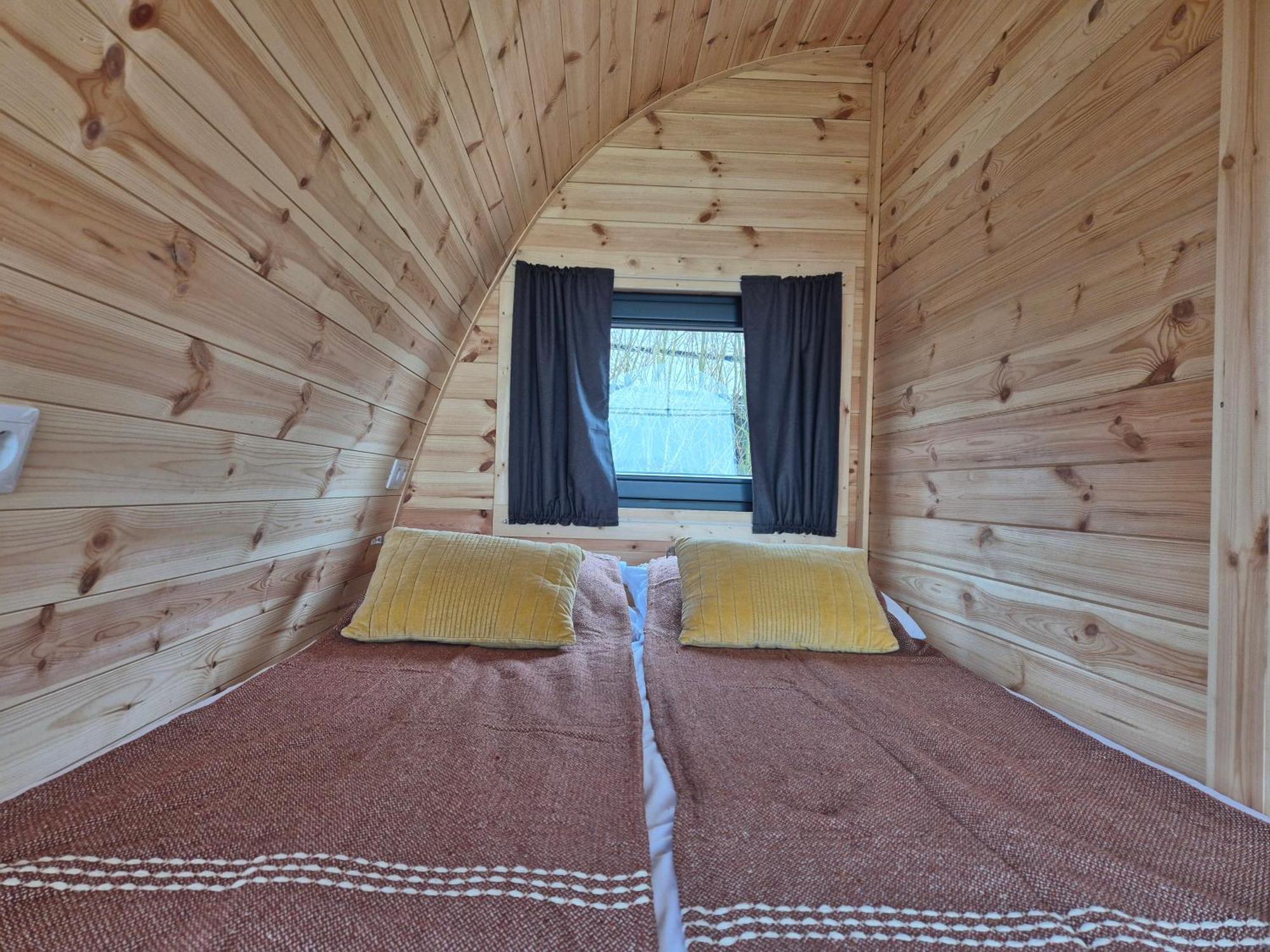 Boerderij Camping Nixhoeve Genderen Exterior photo